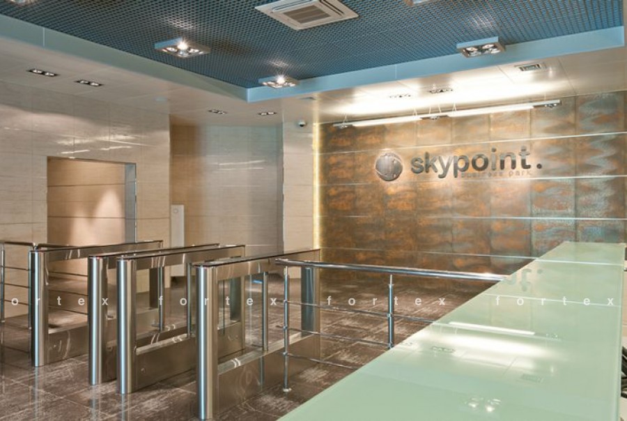 Международное шоссе. Бизнес центр SKYPOINT. БЦ Скайпоинт Москва. Бизнес парк Скайпоинт Шереметьево. Международное шоссе, 28бс3.