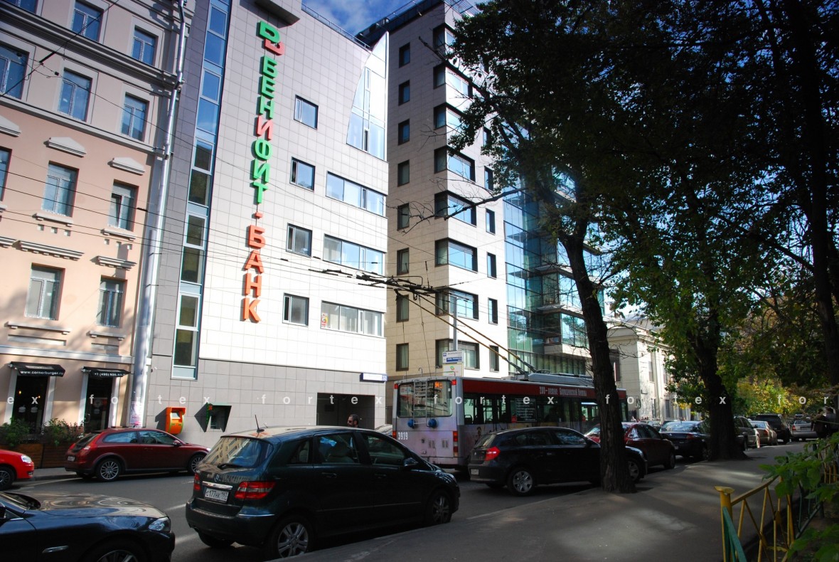 Бизнес-центр «Мономах», Москва, 2-я Брестская улица, 32