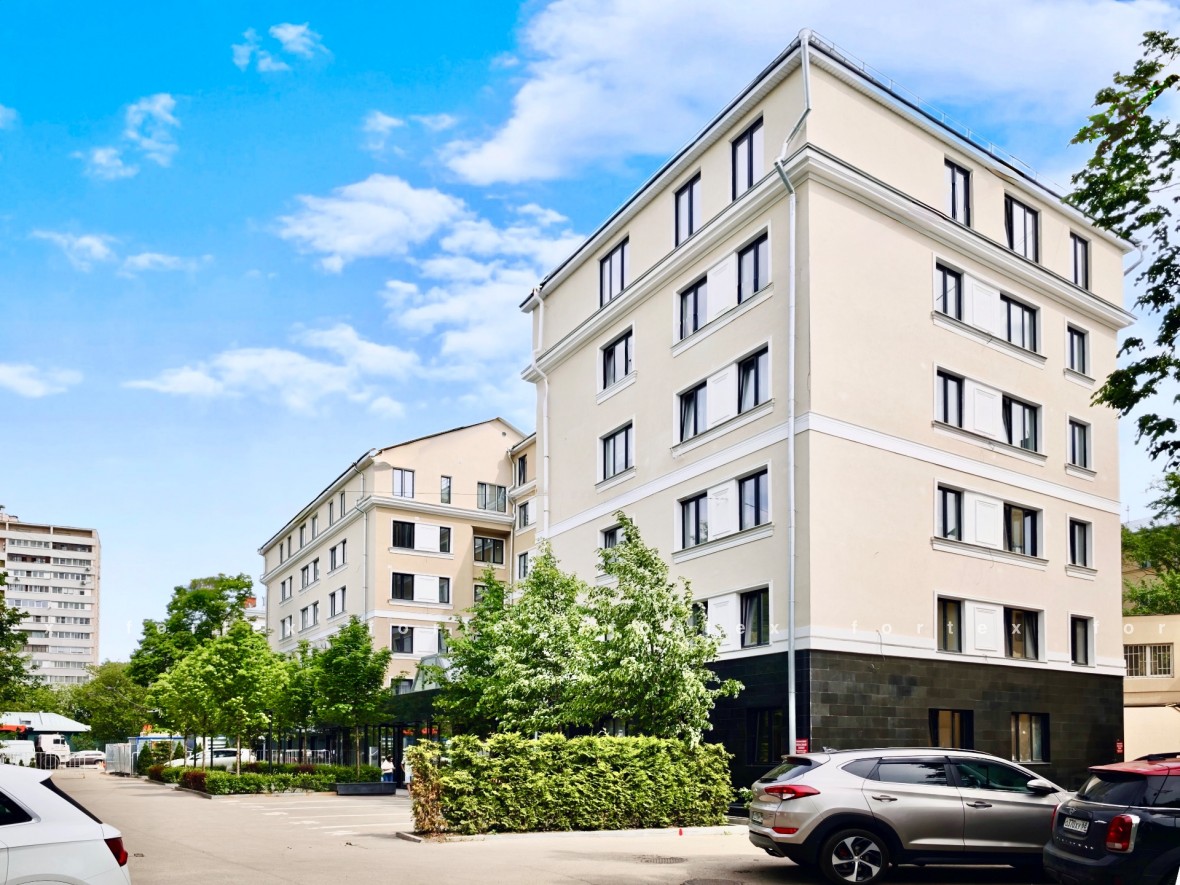 Бизнес-центр «Усачёва 62 с2», Москва, Усачёва улица, 62 с2