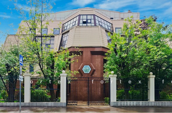 Бизнес-центр «Ленинский 37 к1», Москва, Ленинский проспект, 37 к1