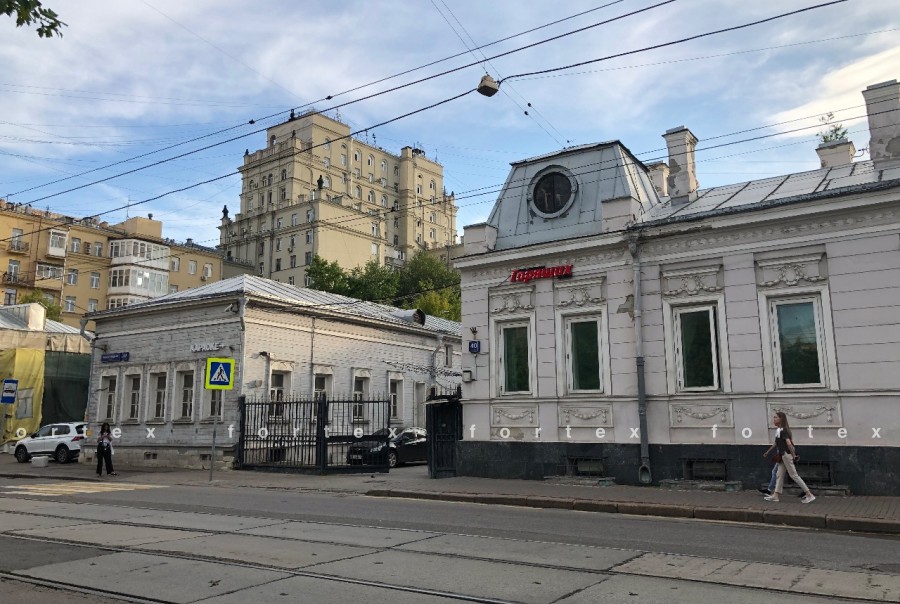 Новокузнецкая 31 стр 1. Новокузнецкая 40. Городская усадьба Новокузнецкая. Новокузнецкая улица дом с головами фото