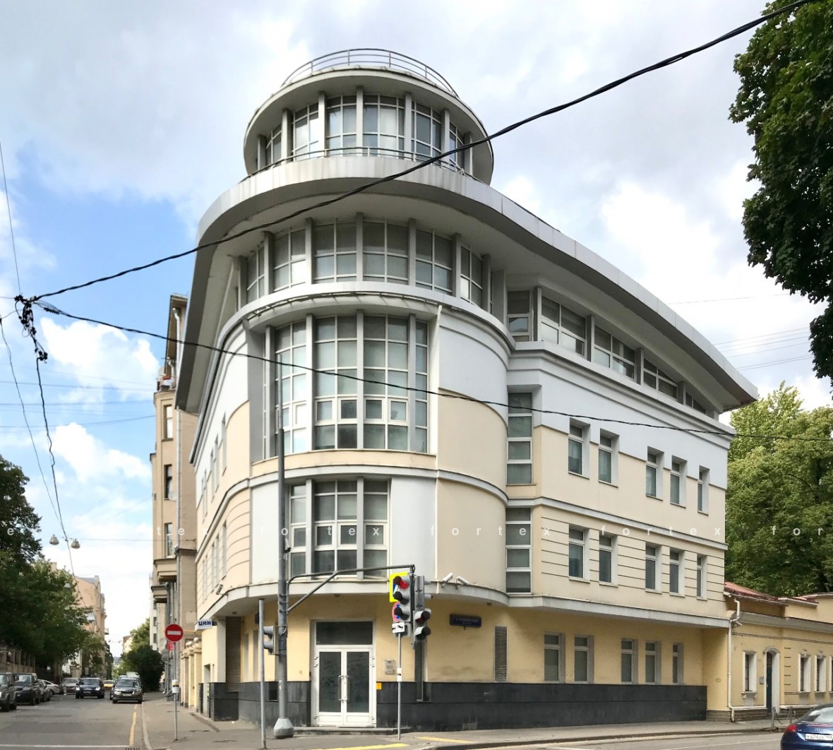 Бизнес-центр «Денежный 2», Москва, Денежный переулок, 2