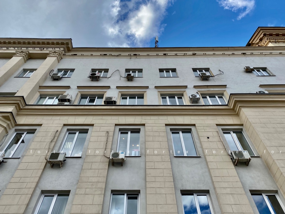 Бизнес-центр «Земляной 36», Москва, улица Земляной Вал, 36