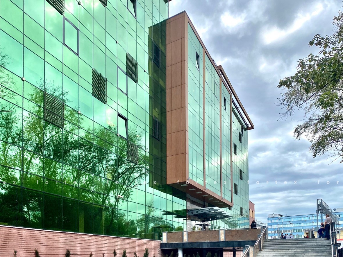 Бизнес-центр «Барклай Плаза II», Москва, улица Барклая, 6 с5