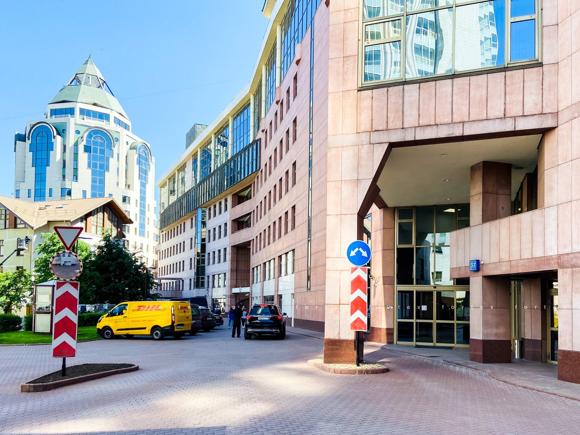 Павелецкий переулок москва. Космодамианская набережная, 52с2. Космодамианская набережная 52 Riverside Towers. Космодамианская наб., 52/7. Озерковская набережная 52а.