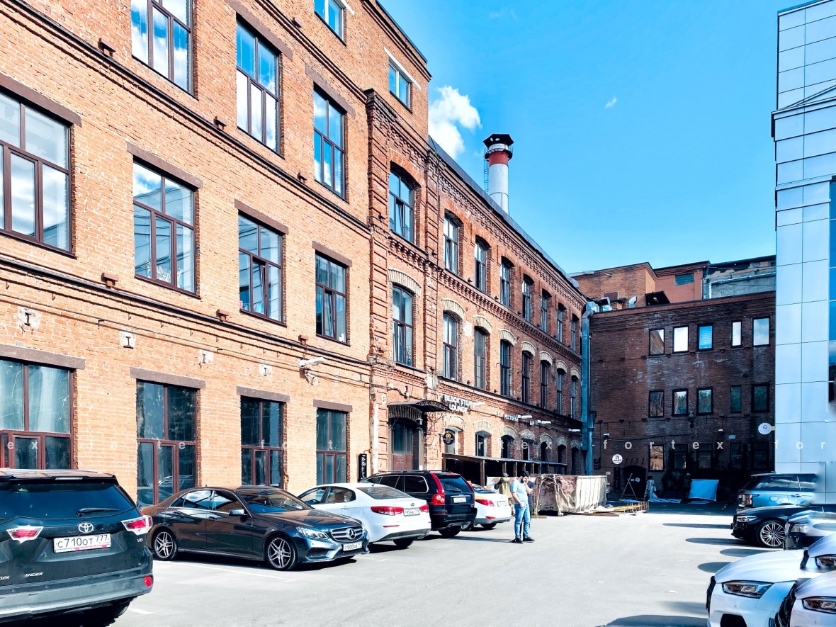 Бизнес-центр «Трехгорка», Москва, Рочдельская улица, 15 с1