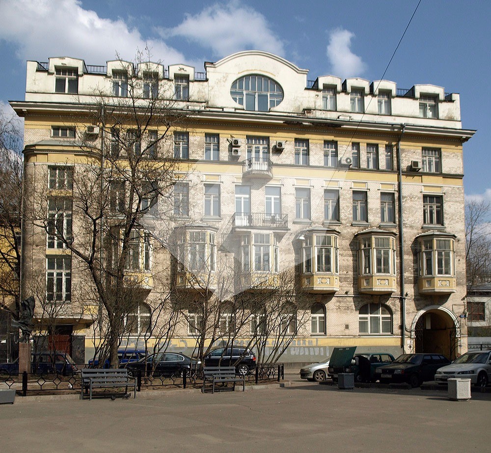 17. большая молчановка 18. москва большая молчановка. , 12, стр. б.